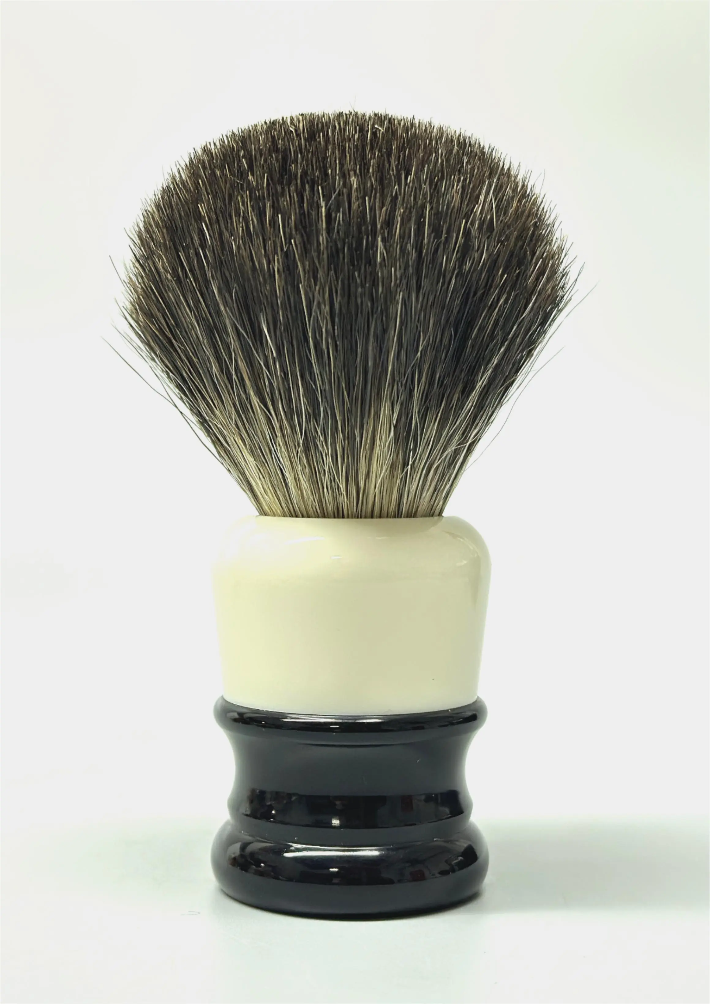 Shaving brush, genuine badger, plastic handle, black/cream Shaving brush, genuine badger, plastic handle, black/cream